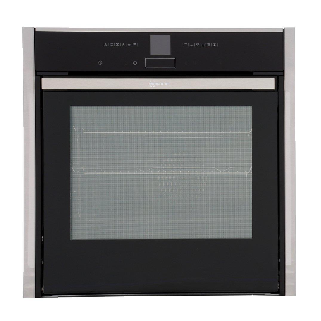 Neff neff built in pyrolitic convection oven. 